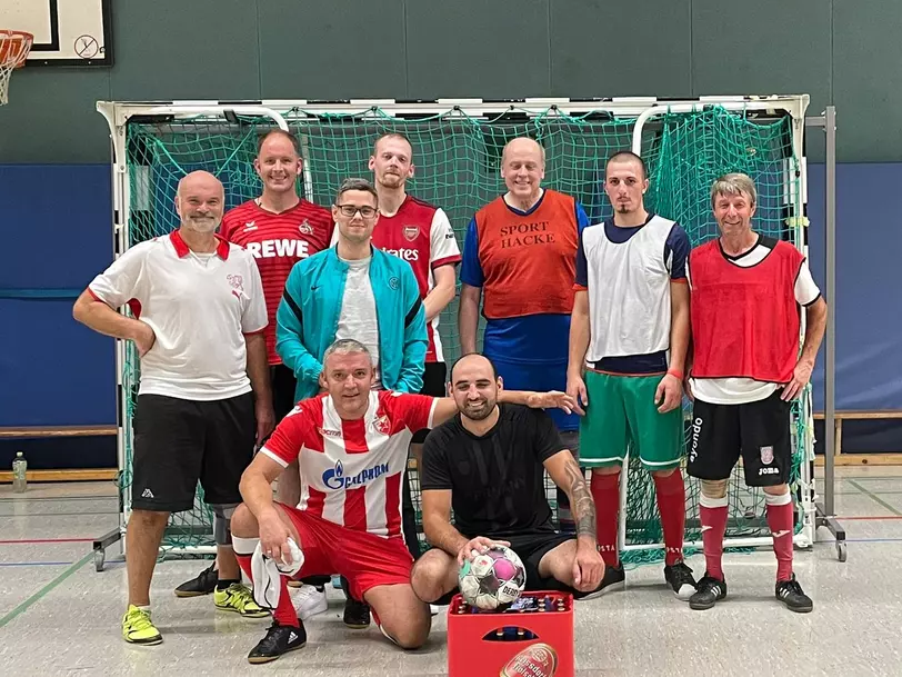 TuS Lindlar - Mittwochsgruppe - Hallenfußball und Freizeitfußball in Lindlar in Lindlar